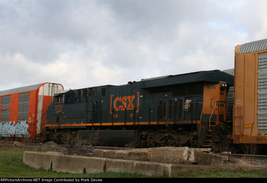 CSX 3175